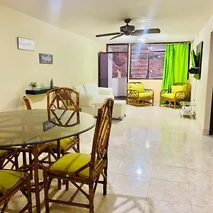 Apartamento Edificio Maratea 704 El Rodadero, Santa Marta (Magdalena)