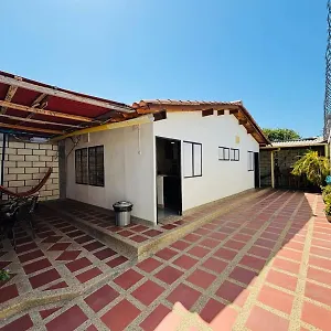 https://apartaestudio-vacacional-cerezo.hotels-in-barranquilla.com