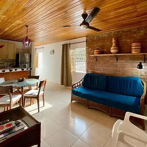 Apartamento Central-walking Distance To The Beach/downtown+a/c, Santa Marta (Magdalena)